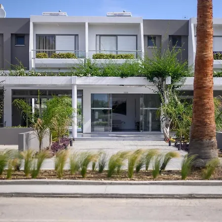 Smaragdi 아파트 *